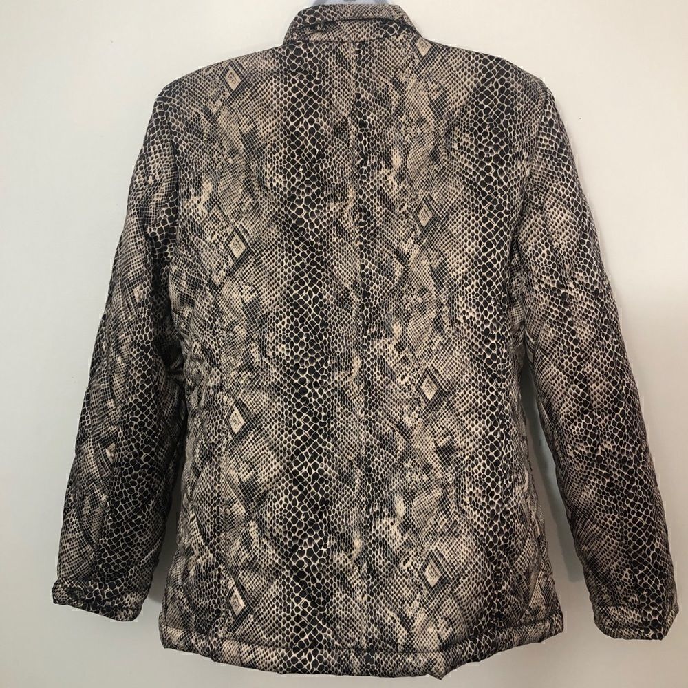 Lovely Easy Spirit Size Large Snake Skin Jacket! - Picture 8 of 12